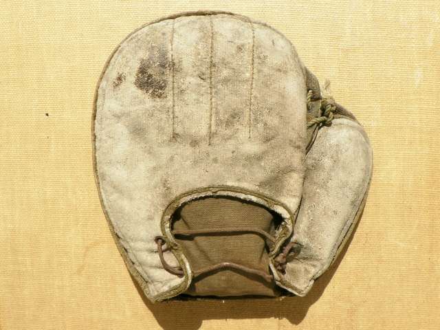 Early 1900's A.J. Reach White Basemitt Back